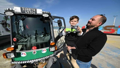 Minik Ayazın süpürge kamyonu hayali gerçek oldu