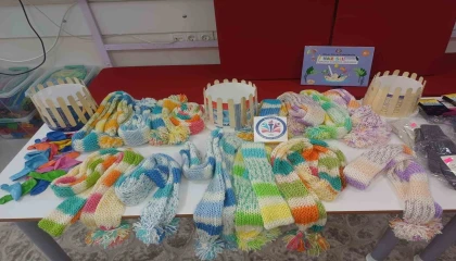 Minik yüreklerden depremzede çocuklara Gönül Atkısı