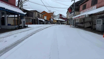 Osmaniye Zorkun Yaylasında kar yağışı başladı