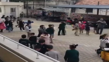 Osmaniyede okullarda Ramazan coşkusu: Öğrenciler ilahiye hep bir ağızdan eşlik etti