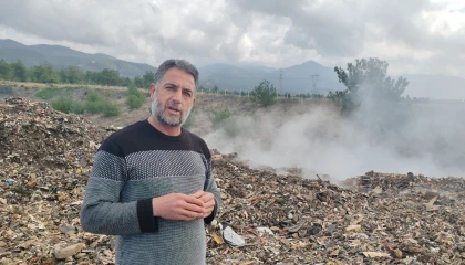 Osmaniyeden Hataya taşınan ve içten içe yanan çöplere vatandaşlar çözüm bekliyor