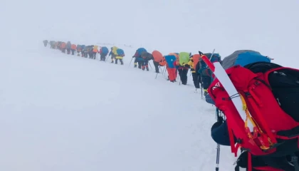 Osmaniyeli depremzede dağcılar Erciyeste anma tırmanışı yaptı