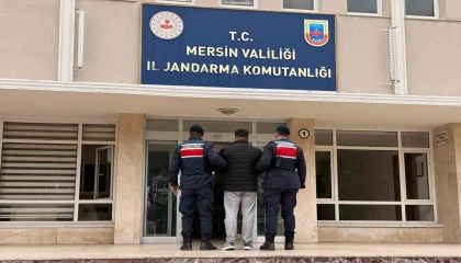 Plakasız araçla yakıt alıp kaçtı, jandarma yakaladı