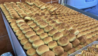 Ramazanın ilk gününde Mersinin vazgeçilmez tatlısı kerebiçe yoğun ilgi