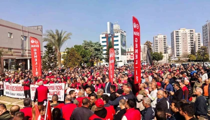Seyhan Belediyesinde işçi isyanı: Yüzde 3 zam teklifine tepki