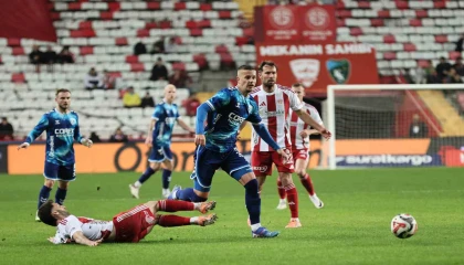 Trendyol Süper Lig: Antalyaspor: 3 - Samsunspor: 1 (Maç sonucu)