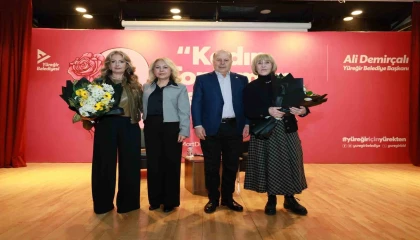 Adanada Cumhuriyet Işığında Edebiyat ve Kadın söyleşisi