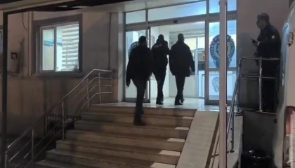 Adanada kesinleşmiş hapis cezasıyla aranan 3 hükümlü yakalandı