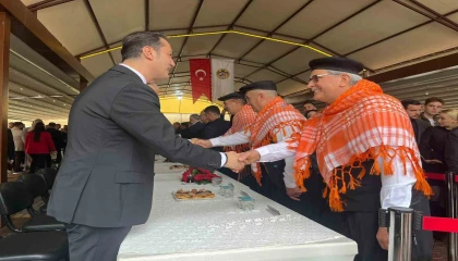 Alanyada protokol bayramlaştı