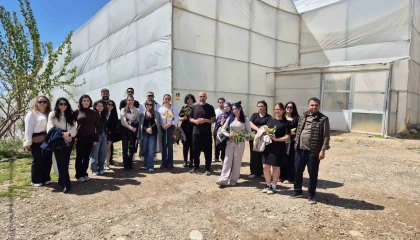 Alanyada üniversiteli öğrencilerden tropikal bahçelere teknik gezi