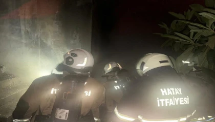 Antakyada binanın bodrum katında yangın