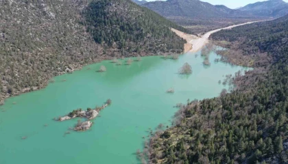 Antalya-Konya karayolunda son durum dron ile görüntülendi: 4 kilometrelik kısım sular altında