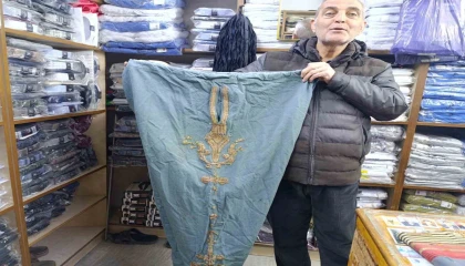 Asırlık Maraş abaları Tarihi Taş Han Çarşısında yaşatılıyor