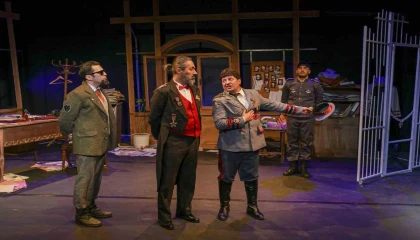 AŞT Dünya Tiyatro Gününü üç ayrı sahnede üç farklı oyunda kutladı