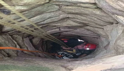 Bahçedeki kuyuya düşen 94 yaşındaki adam kurtarıldı