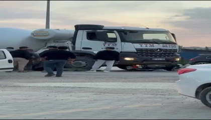 Beton mikseriyle çarpışan motosikletin sürücüsü yaralandı