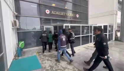 Defnede bahis oynayanlara suçüstü; 4 gözaltı