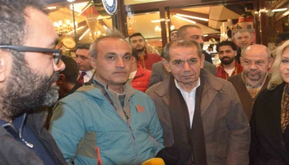 Galatasaray Başkanı Dursun Özbek depremzedelerle iftarda buluştu