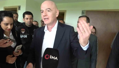 Gianni Infantino, İran Milli Takımı ile görüştü: Maç oynanacak