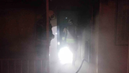 İskenderunda ev yangını