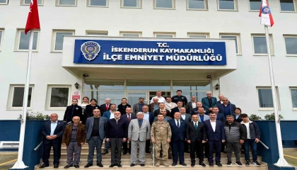 İskenderunda muhtarlar, huzurlu yaşam için jandarma ve emniyete teşekkür etti