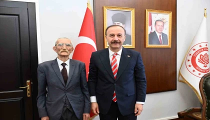 Ispartada bir vatandaş Savunma Sanayii Destekleme Fonuna 100 bin lira bağışladı