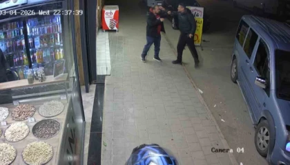 Kardeşler arasında alacak-verecek kavgası: O anlar kamerada