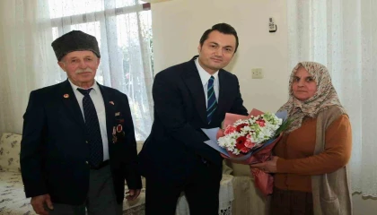 Kaymakam Öztürk gazilerle bir araya geldi: Sizlerin ödediği bedeller sayesinde bu şanlı bayrağımız dalgalanıyor