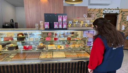 Kemerde bayram öncesi market, fırın ve pastanelere sıkı denetim