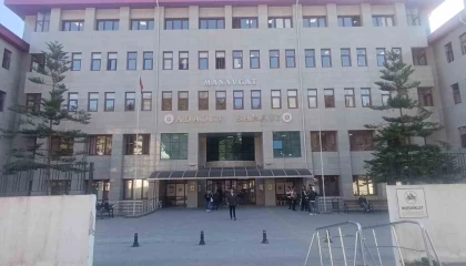 Manavgat Belediyesine yönelik yolsuzluk davasında sanıklar 3. kez hakim karşısında