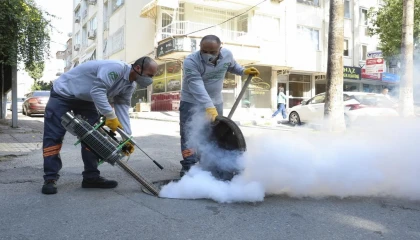 Mersin Büyükşehir Belediyesi kent genelinde haşereyle mücadeleyi sürdürüyor