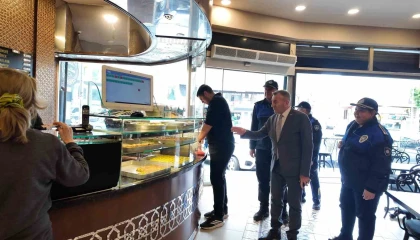 Mersinde bayram öncesi tatlı denetimi sıklaştırıldı