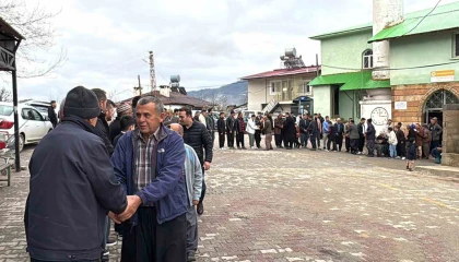 Mersinde bayramlaşma geleneği sürüyor