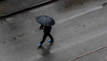 Meteoroloji uyardı: Adanada salı hariç her gün yağış bekleniyor