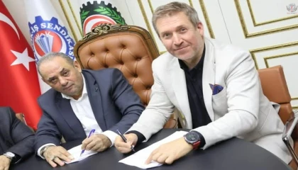 MMK METALURJİ’DE SÖZLEŞME SEVİNCİ