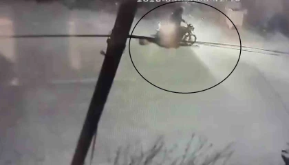 Motosikletle gelip, borçlusunun evine kurşun yağdırdı