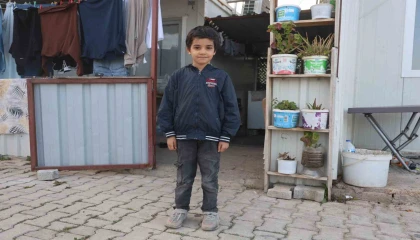 Öğretmen, boğazına yiyecek kaçan Suriyeli öğrencisini heimlich manevrası ile kurtardı