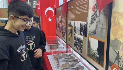 Osmaniyede Çanakkale Savaş Objeleri ve Fotoğrafları Sergisi açıldı