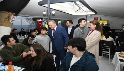 Osmaniyeli öğrenciler İstanbulda kurulan iftar sofrasında bir araya geldi