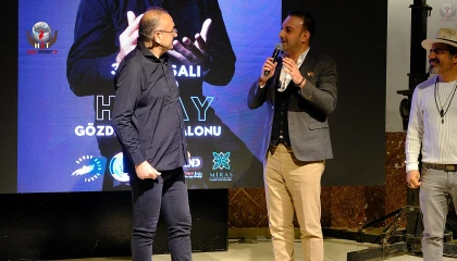 ÖZGÜN : SANAT KENTİ AYAKTA TUTAR