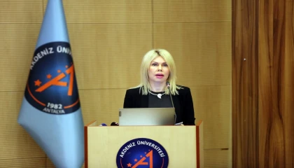 Prof. Dr. Özkan: Kadınlarını geri bırakan toplumun ileri gitmesi imkansız