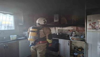 Samandağda evin mutfağında çıkan yangın korkuttu