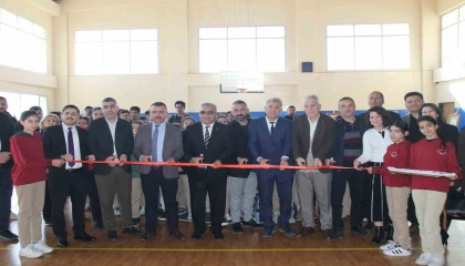 Serikte ebru, hat ve naht sanat sergisi açıldı