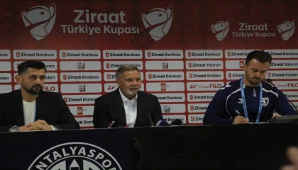 Thorsten Fink: Galibiyeti hak ettiğimizi düşünüyorum