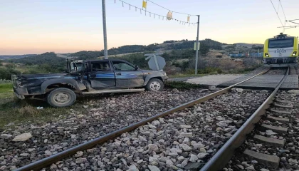 Tren pikaba çarptı