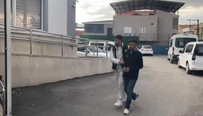 Adanada aranan 4 hükümlü yakalandı