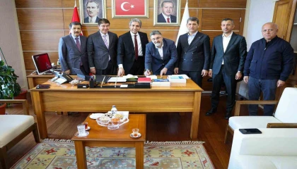 AK Partiye katılan Serik Belediye Başkanı Kumbul: Hemşehrilerimize en iyi hizmeti sunmak amacıyla yeni bir yol yürümeye karar verdim