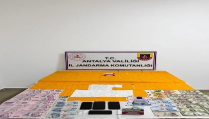Alanyada 75 bin kullanımlık uyuşturucu madde ele geçirildi: 2 gözaltı