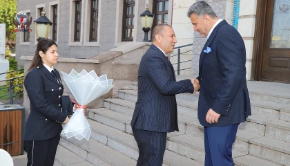 ALTAN EMNİYET TEŞKİLATINI AĞIRLADI