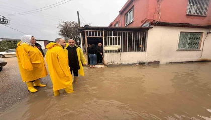 Antakya Belediyesi, sel afetinin vurduğu noktalarda incelemelerde bulundu